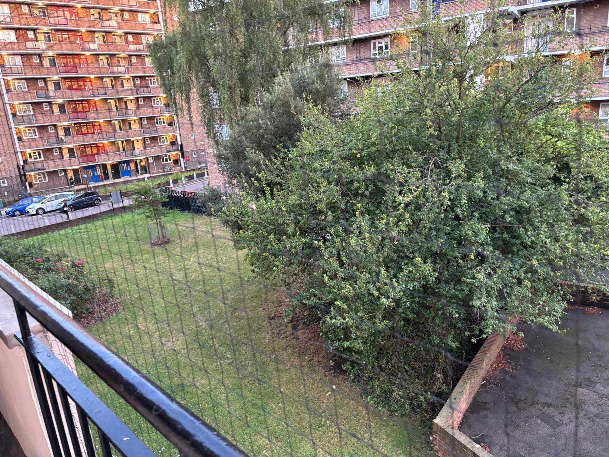 Bright 2 Bedroom Flat Close To Centre Appartement *